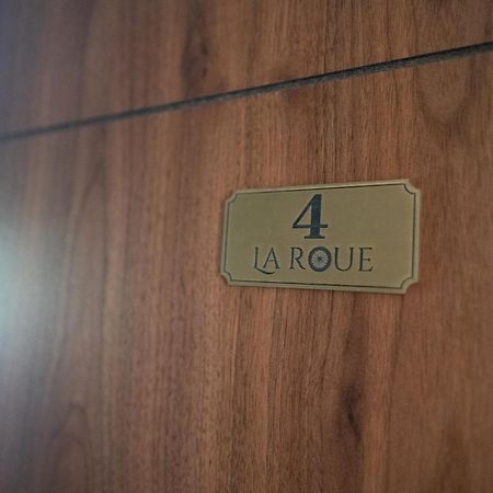 La Roue Hotel วรชาซ ภายนอก รูปภาพ