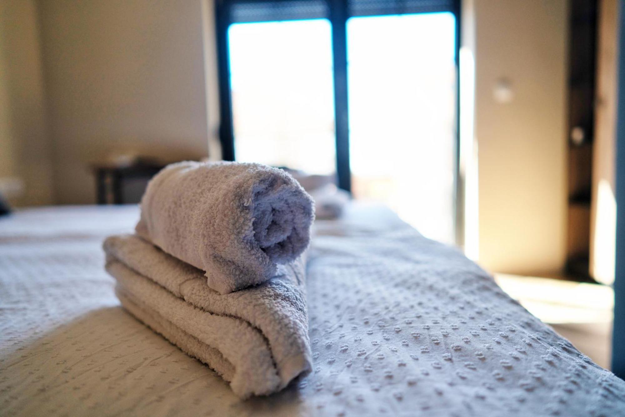 La Roue Hotel วรชาซ ภายนอก รูปภาพ
