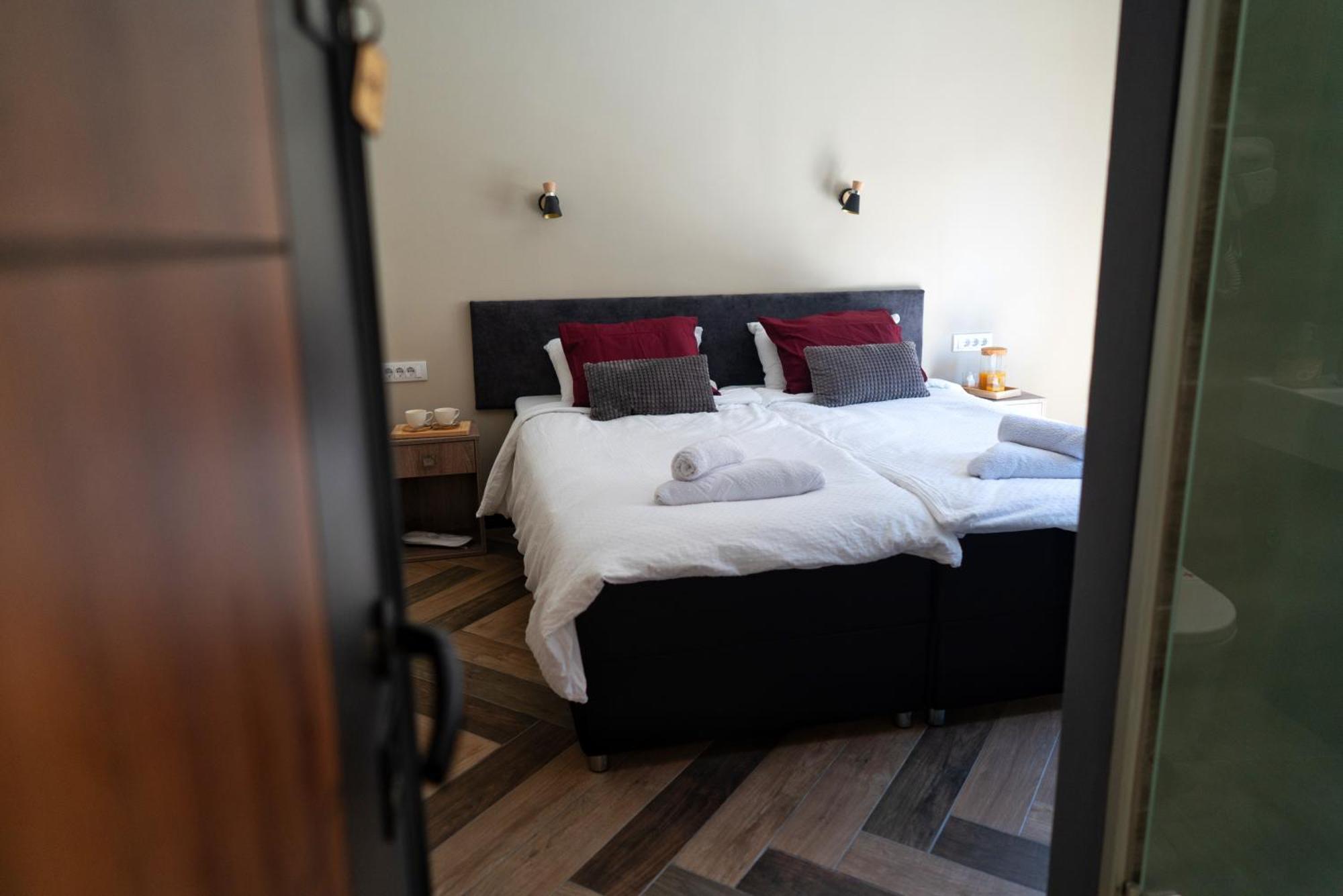 La Roue Hotel วรชาซ ห้อง รูปภาพ